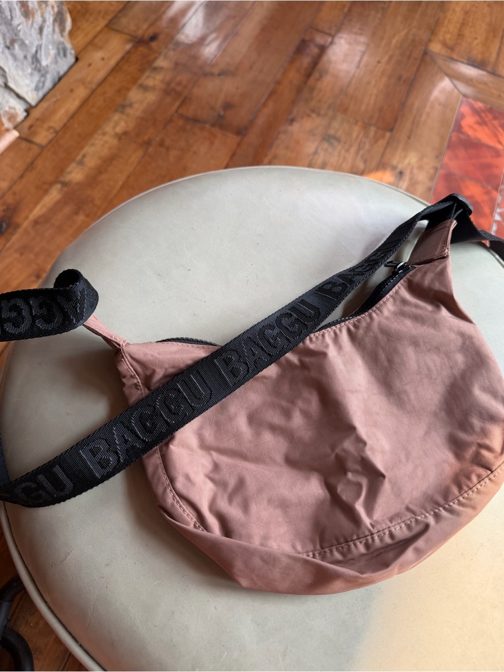 BAGGU Small Nylon Crescent Bag Rose Tan UO Exclusive NWOT